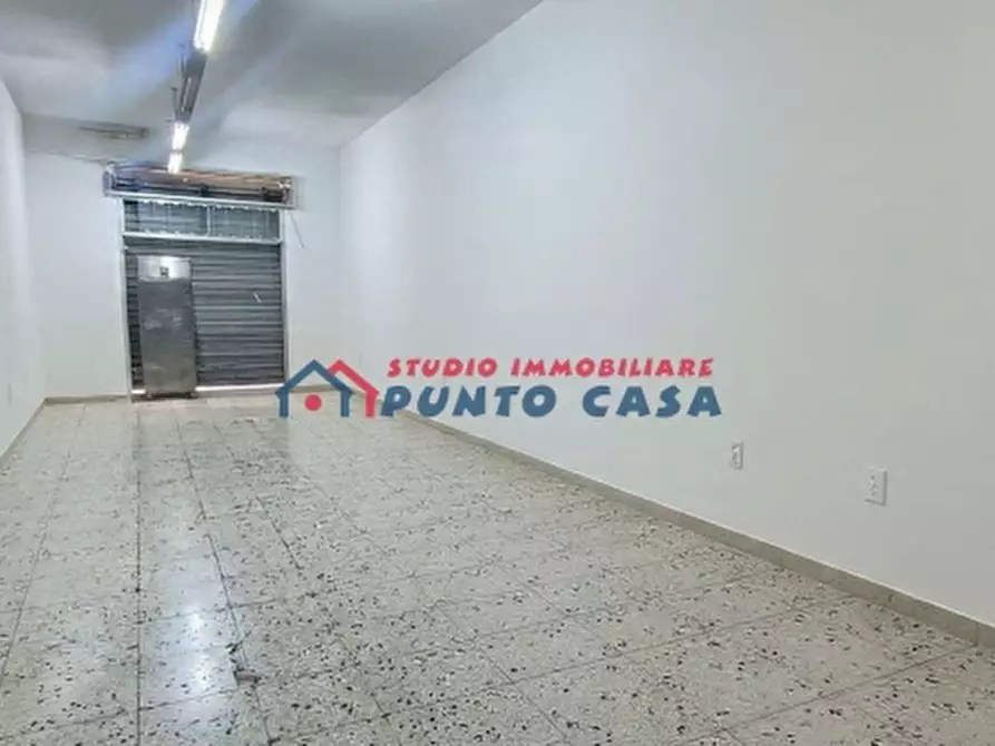 Immagine 12 di Locale commerciale in vendita  in Via Sicilia a Erice