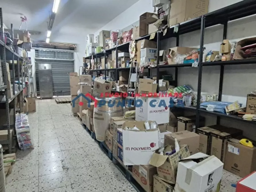Immagine 12 di Negozio in vendita  a Erice