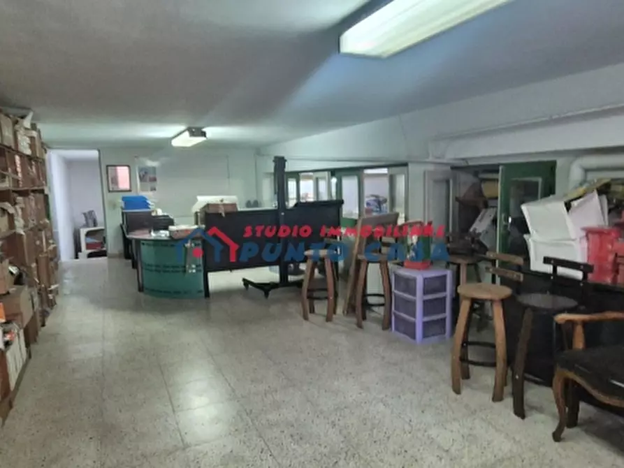 Immagine 6 di Negozio in vendita  a Erice