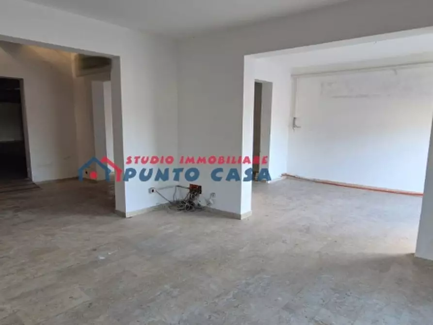 Immagine 16 di Negozio in affitto  a Trapani