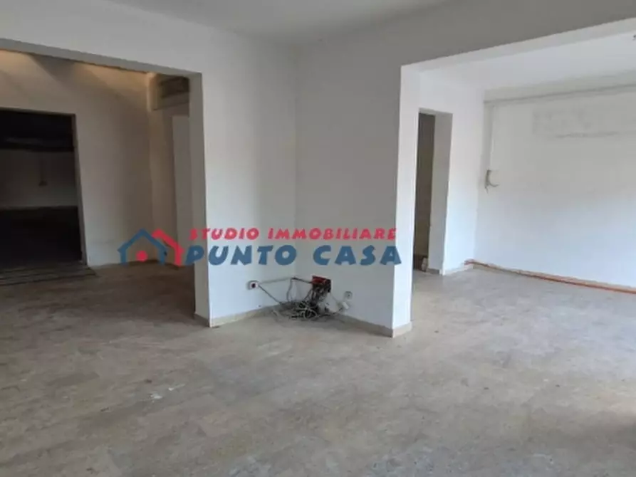 Immagine 3 di Negozio in affitto  a Trapani