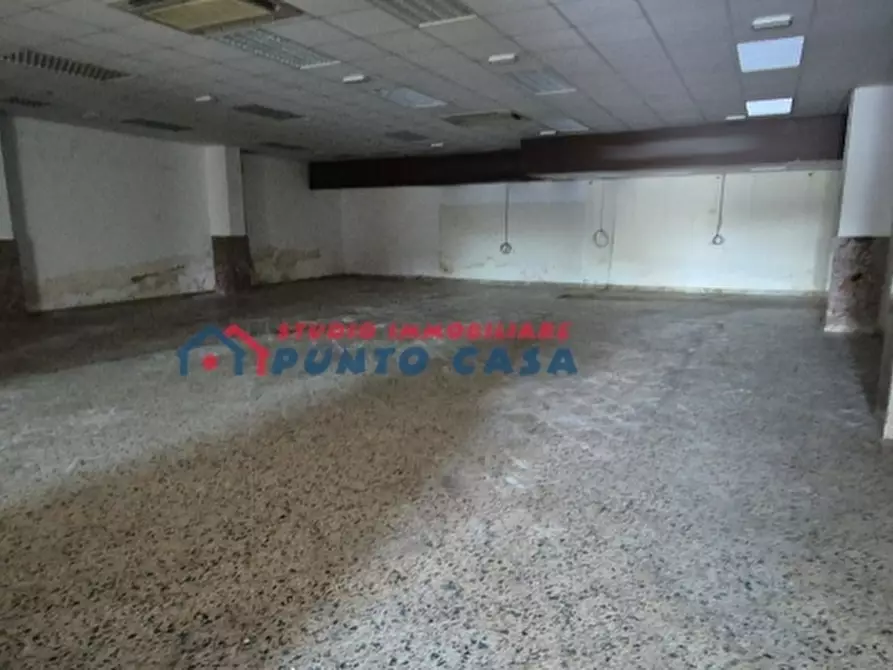 Immagine 10 di Negozio in affitto  a Trapani