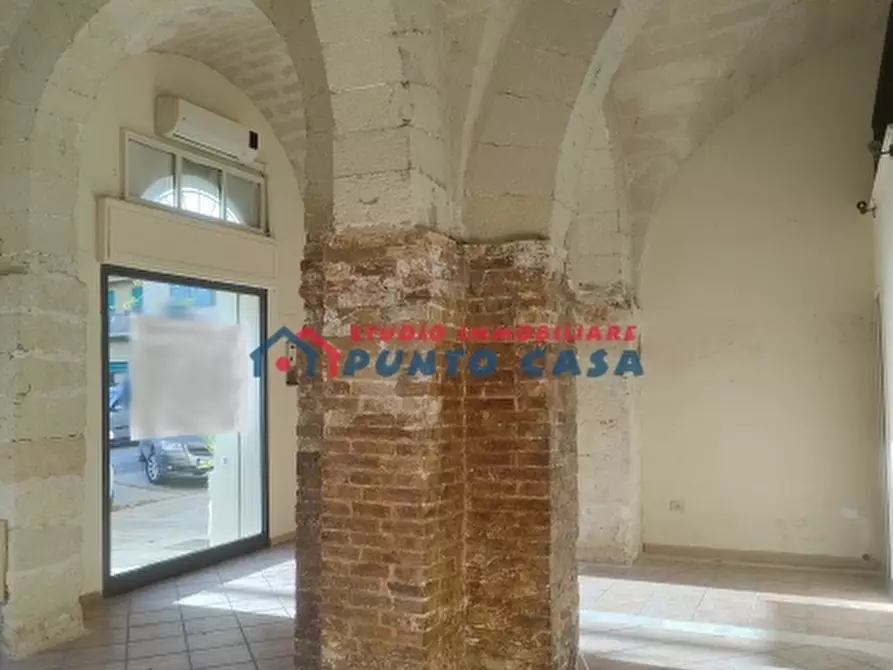 Immagine 19 di Pizzeria / Pub in vendita  a Trapani