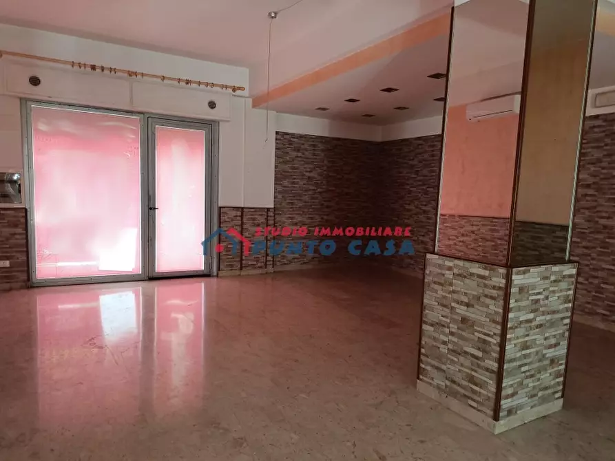 Immagine 12 di Locale commerciale in vendita  a Erice