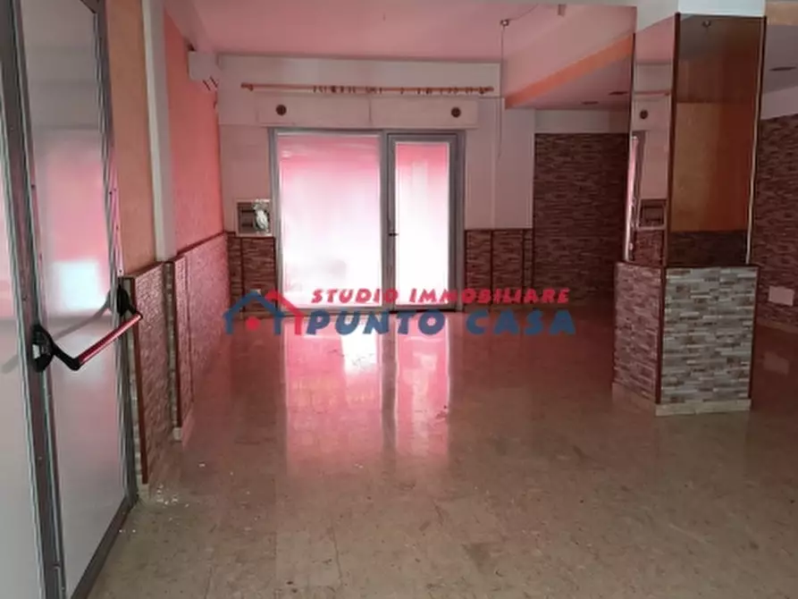 Immagine 16 di Locale commerciale in vendita  a Erice
