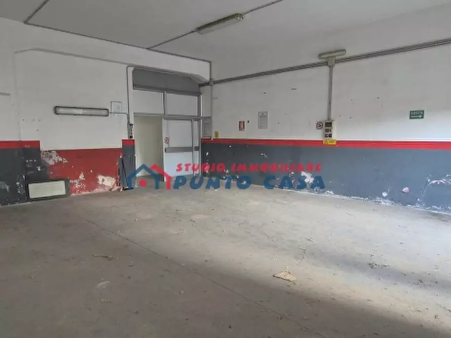 Immagine 21 di Laboratorio in vendita  a Trapani