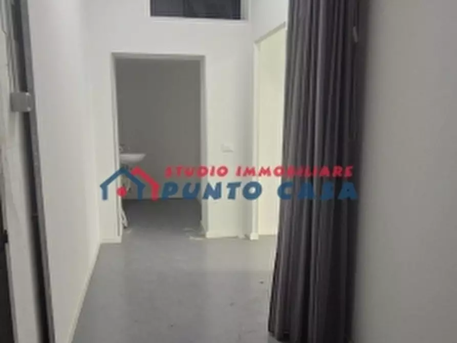 Immagine 5 di Laboratorio in vendita  a Trapani
