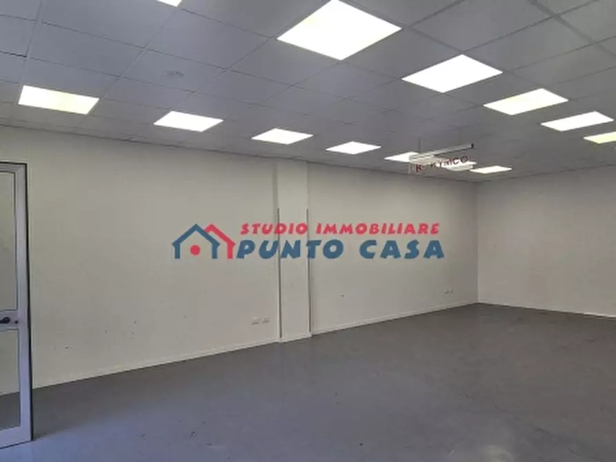 Immagine 9 di Laboratorio in vendita  in Via Eraclea a Trapani