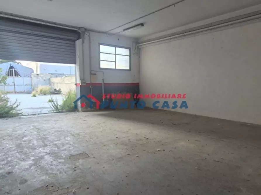 Immagine 1 di Magazzino in vendita  a Trapani