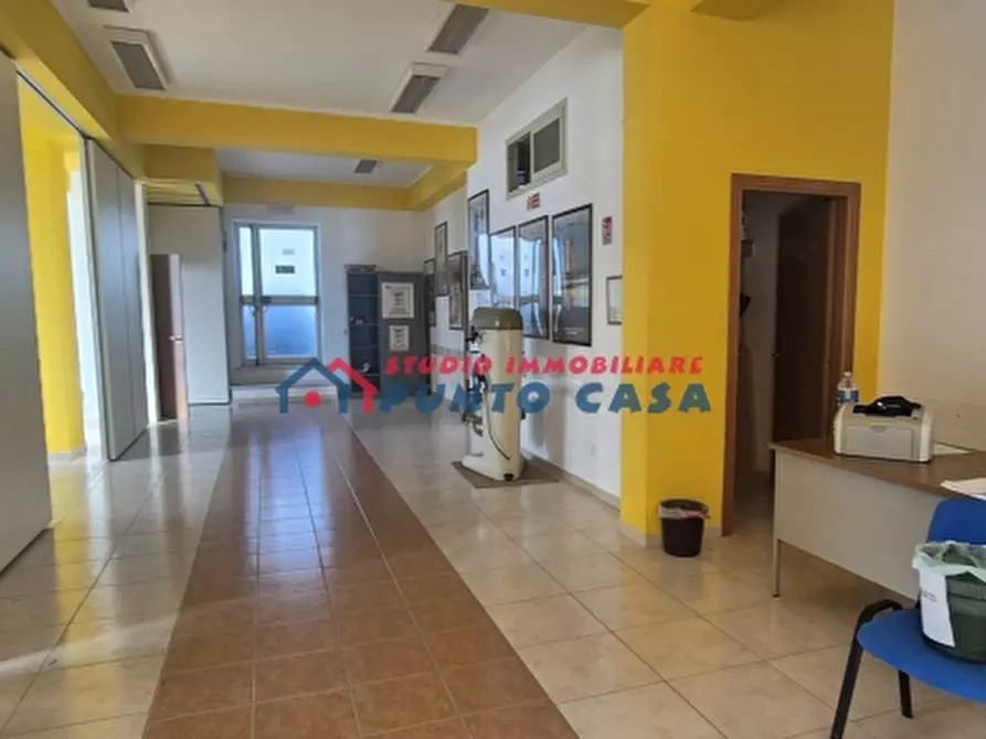 Immagine 4 di Locale commerciale in vendita  a Paceco