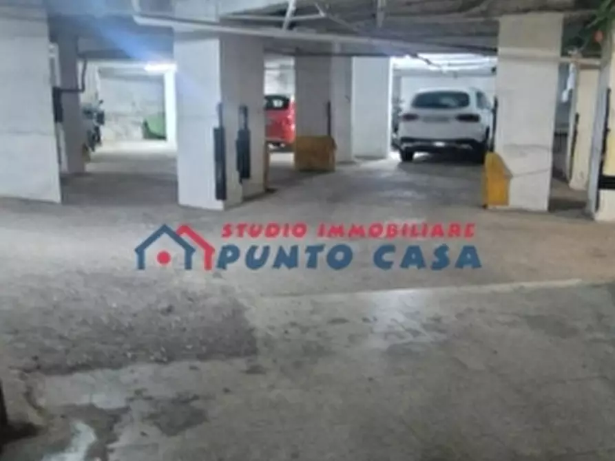 Immagine 11 di Garage in vendita  a Trapani