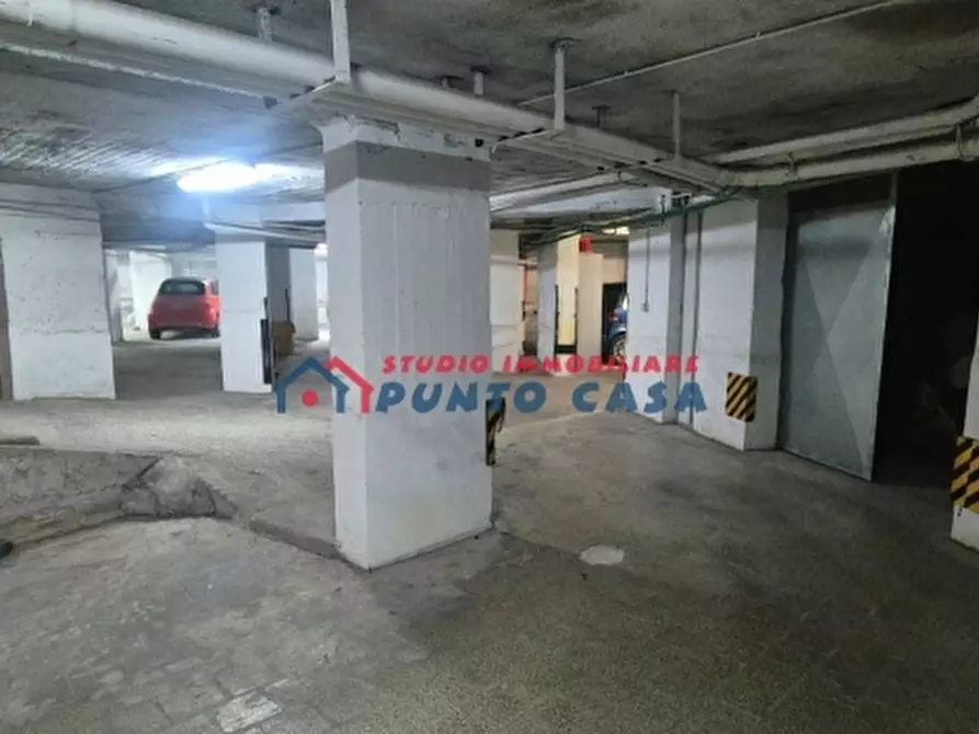 Immagine 8 di Garage in vendita  a Trapani