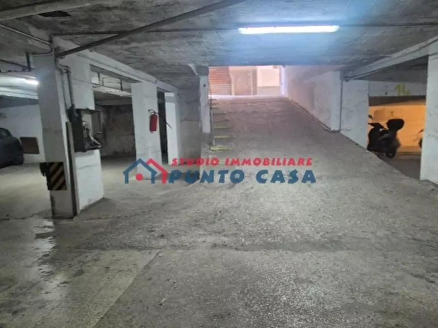 Immagine 9 di Garage in vendita  a Trapani