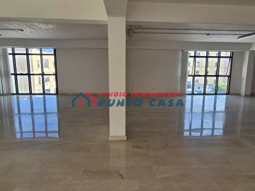 Immagine 4 di Locale commerciale in affitto  a Trapani