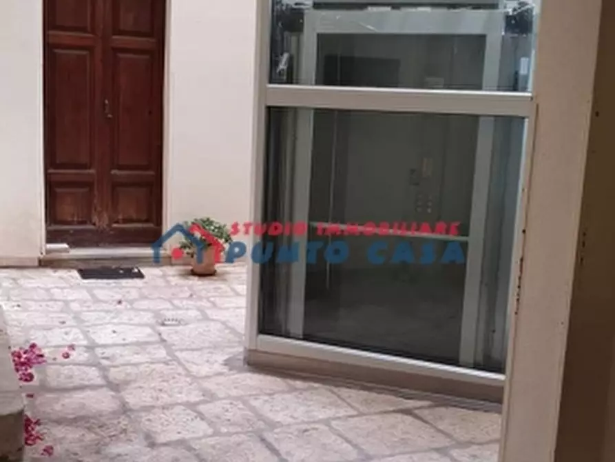 Immagine 21 di Appartamento in affitto  a Trapani