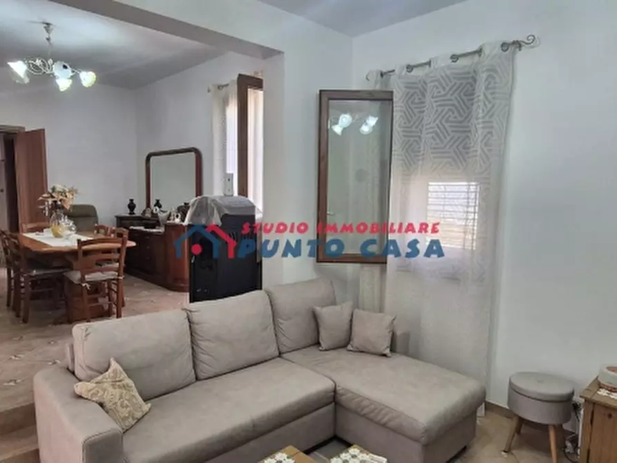 Immagine 2 di Casa indipendente in vendita  a Valderice