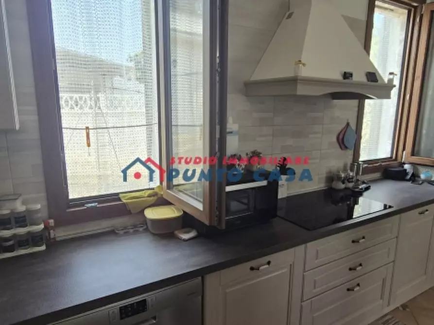 Immagine 10 di Casa indipendente in vendita  a Valderice