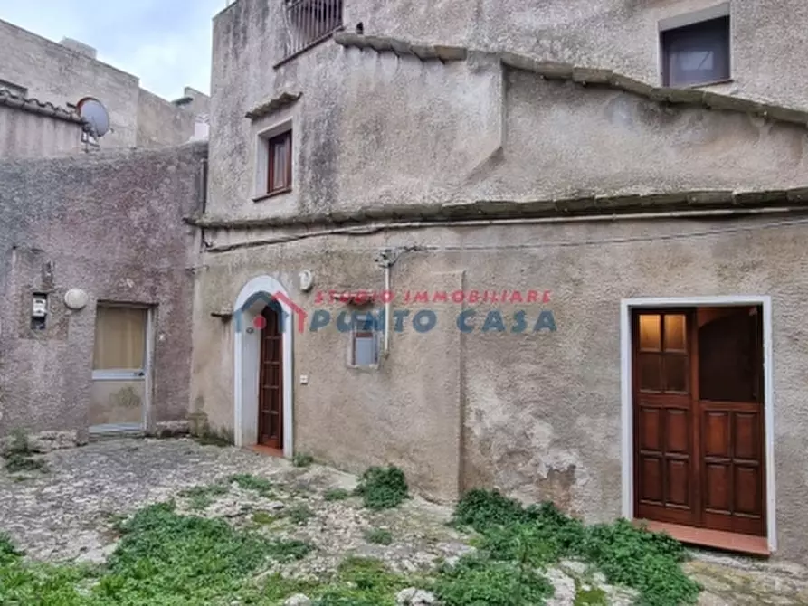 Immagine 19 di Casa indipendente in vendita  a Erice