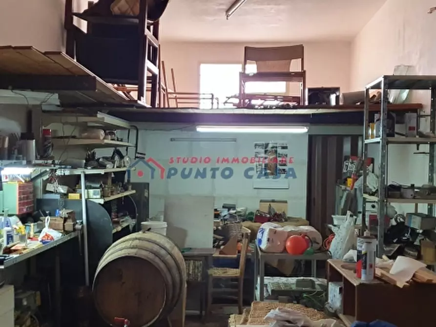 Immagine 2 di Garage in vendita  a Trapani