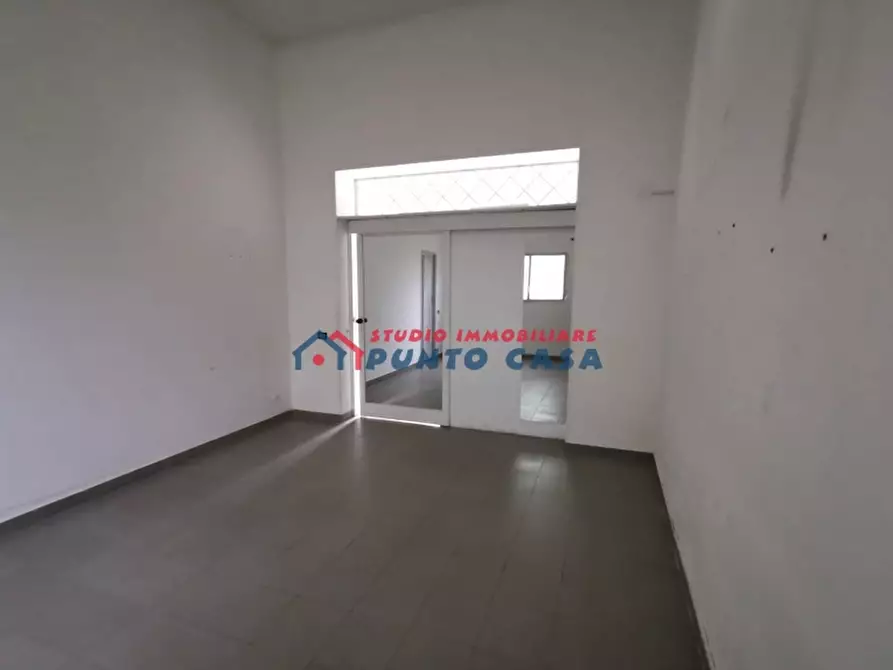 Immagine 14 di Negozio in affitto  in Via Firenze a Erice