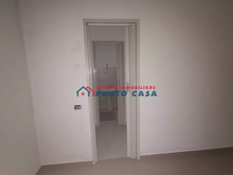 Immagine 19 di Negozio in affitto  in Via Firenze a Erice