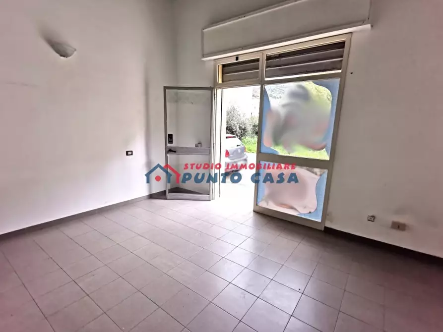 Immagine 4 di Negozio in affitto  in Via Firenze a Erice