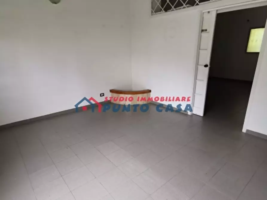 Immagine 9 di Negozio in affitto  in Via Firenze a Erice