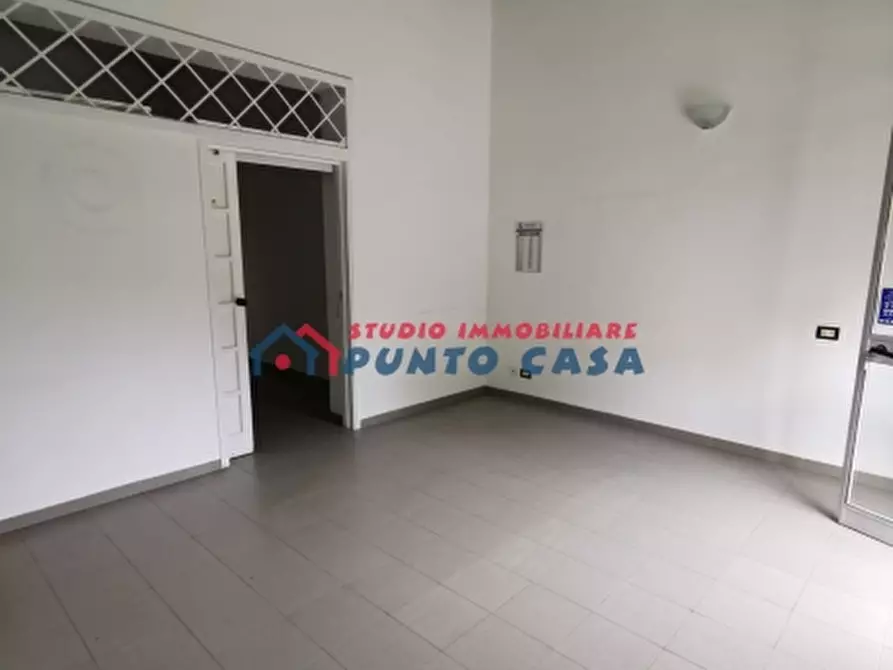 Immagine 10 di Negozio in affitto  in Via Firenze a Erice