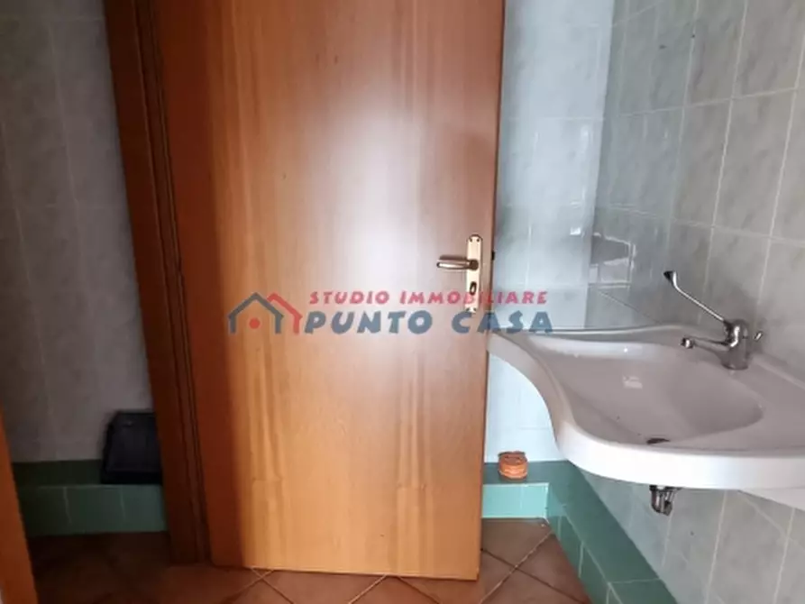 Immagine 18 di Negozio in vendita  in Via Trapani a Valderice