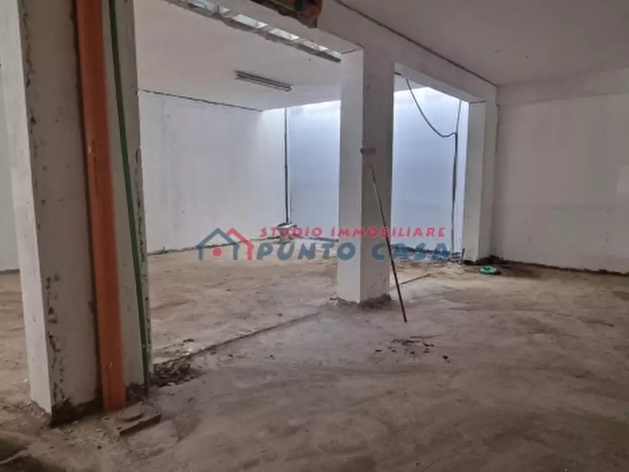 Immagine 16 di Magazzino in affitto  a Trapani