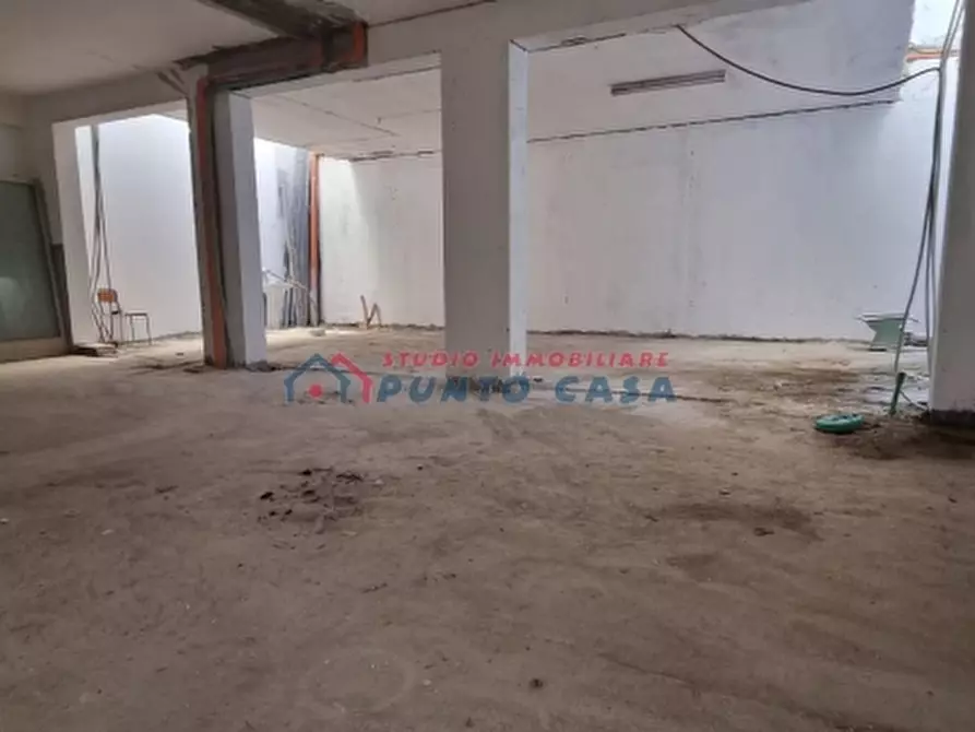 Immagine 3 di Magazzino in affitto  a Trapani