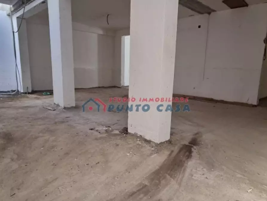 Immagine 19 di Negozio in vendita  a Trapani