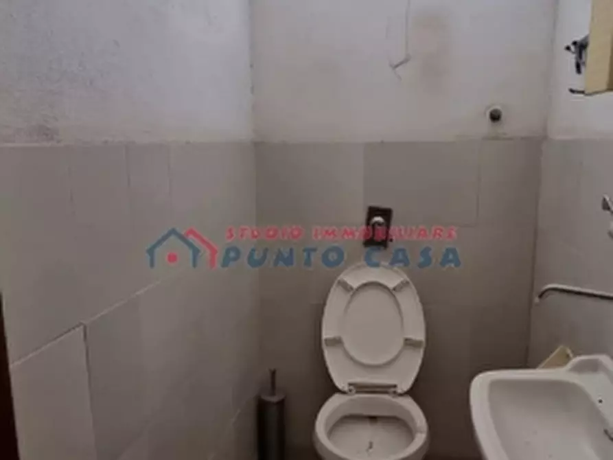 Immagine 13 di Negozio in vendita  a Trapani