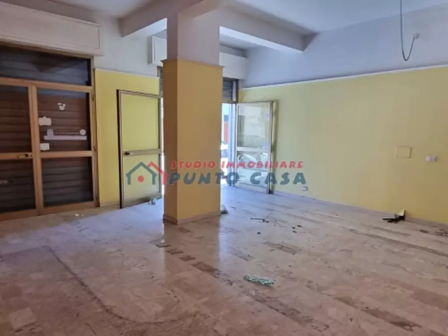 Immagine 15 di Negozio in vendita  a Trapani