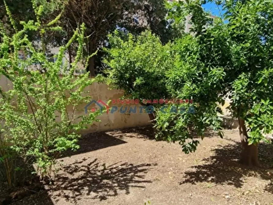 Immagine 20 di Negozio in vendita  a Trapani