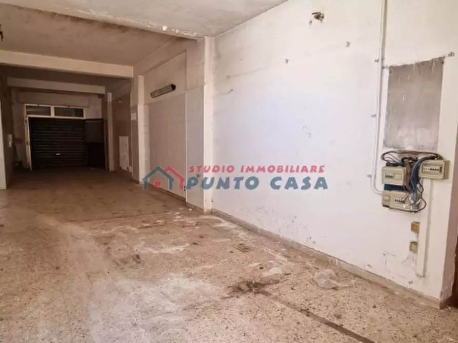 Immagine 9 di Negozio in vendita  a Trapani