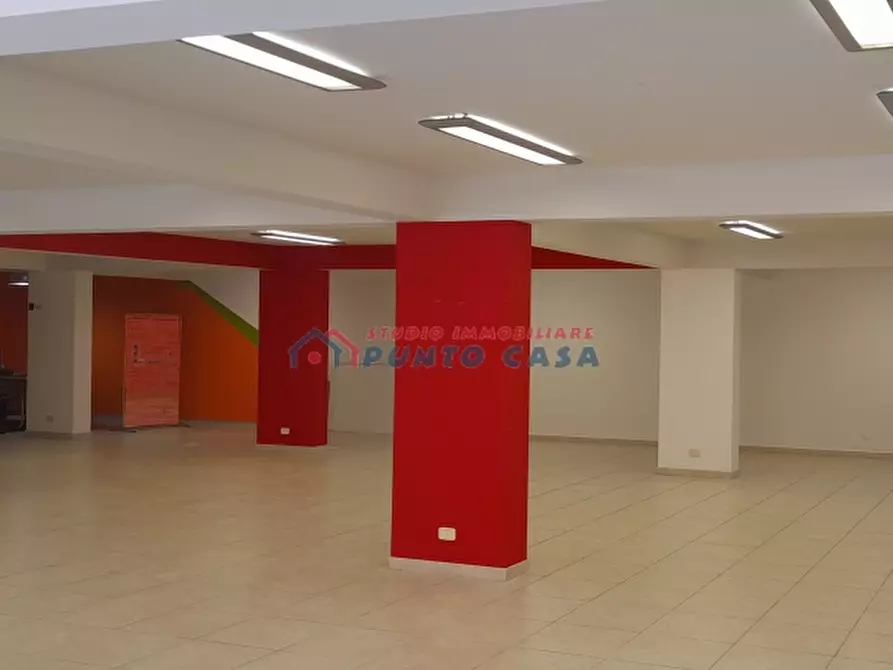 Immagine 6 di Negozio in vendita  a Trapani