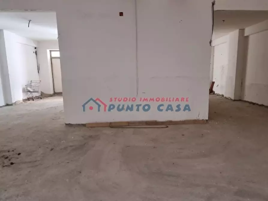 Immagine 3 di Magazzino in affitto  a Trapani