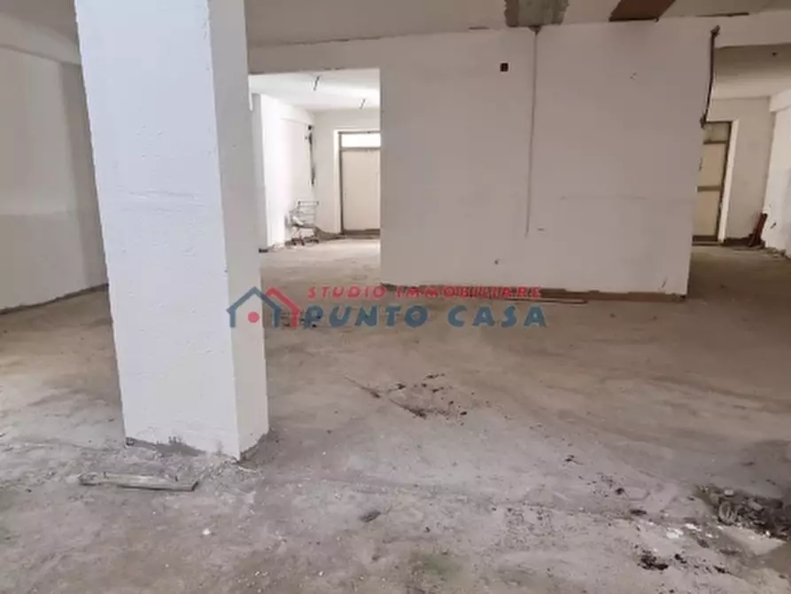Immagine 21 di Magazzino in vendita  a Trapani