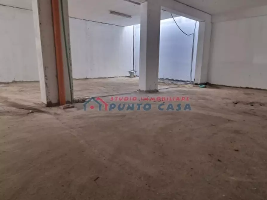 Immagine 8 di Magazzino in vendita  a Trapani