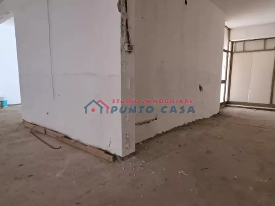 Immagine 9 di Magazzino in vendita  a Trapani