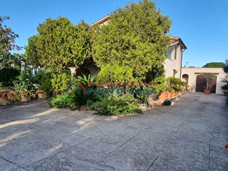 Immagine 22 di Villa in vendita  a Valderice