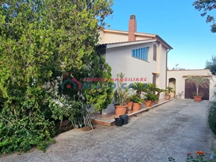 Immagine 23 di Villa in vendita  a Valderice