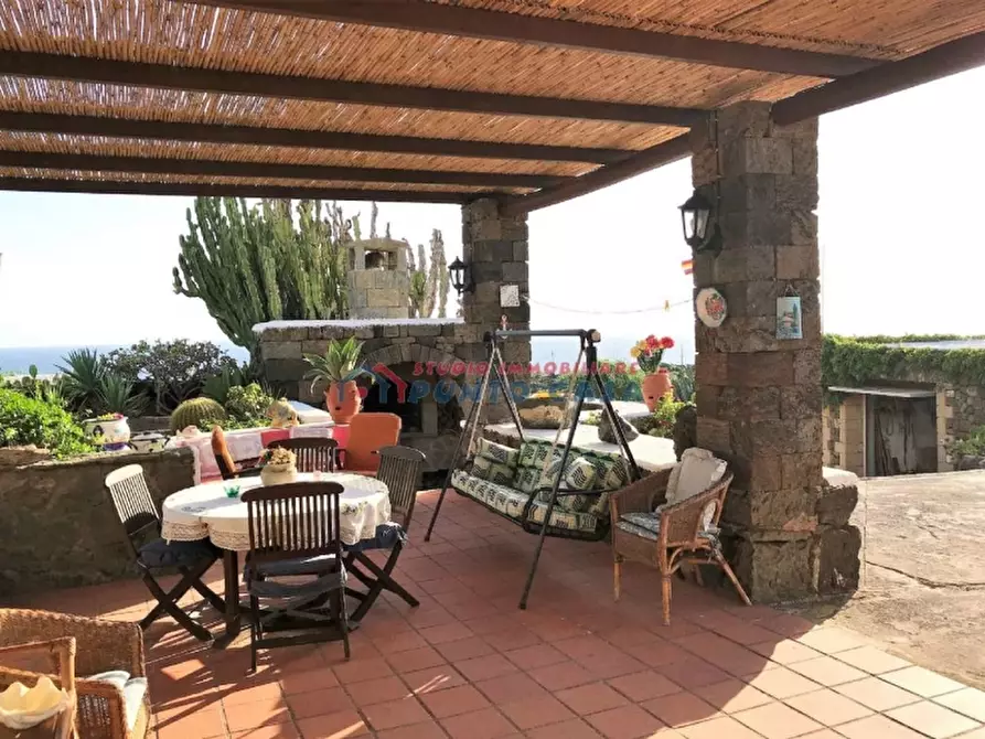 Immagine 15 di Villa in vendita  a Pantelleria