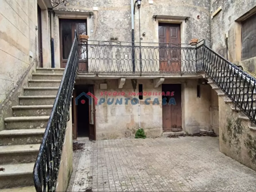 Immagine 1 di Casa indipendente in vendita  a Erice