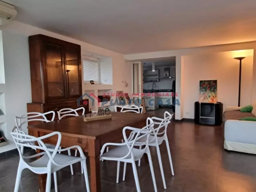 Immagine 5 di Villa in affitto  a Valderice