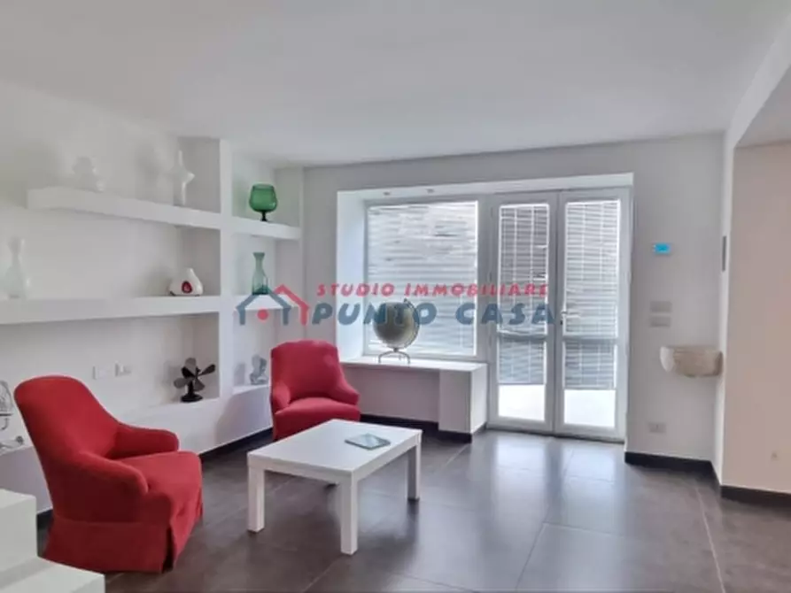 Immagine 11 di Villa in affitto  a Valderice