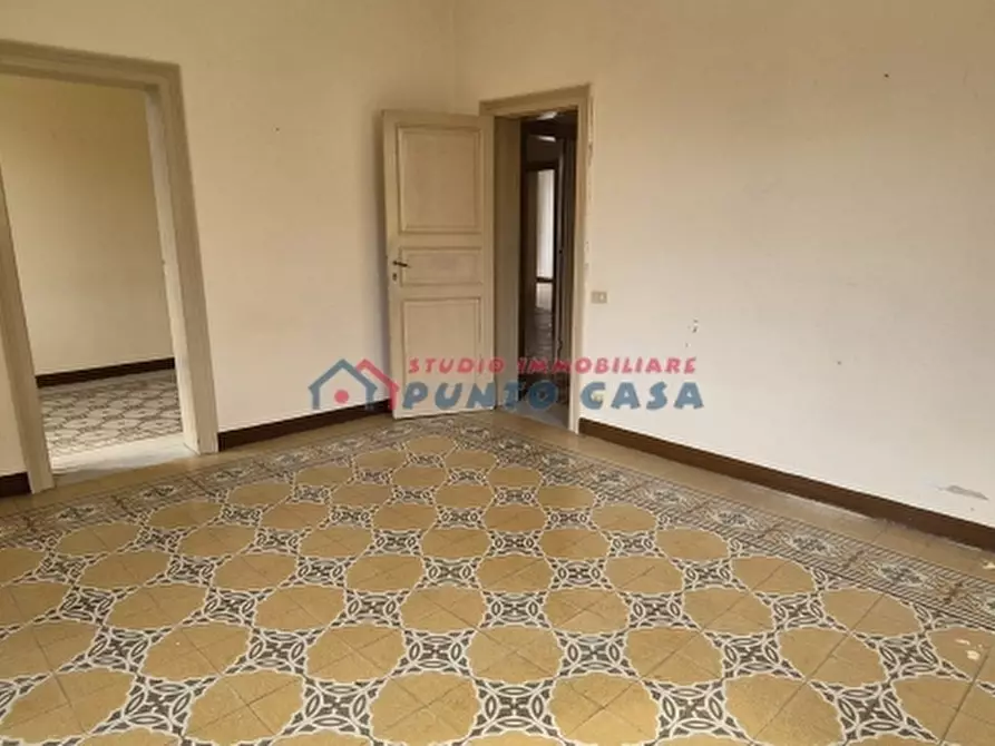 Immagine 24 di Palazzo in vendita  in Via Colonnello Romey a Trapani