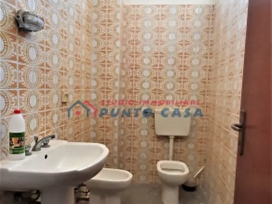 Immagine 8 di Negozio in affitto  in Via Tunisi a Trapani