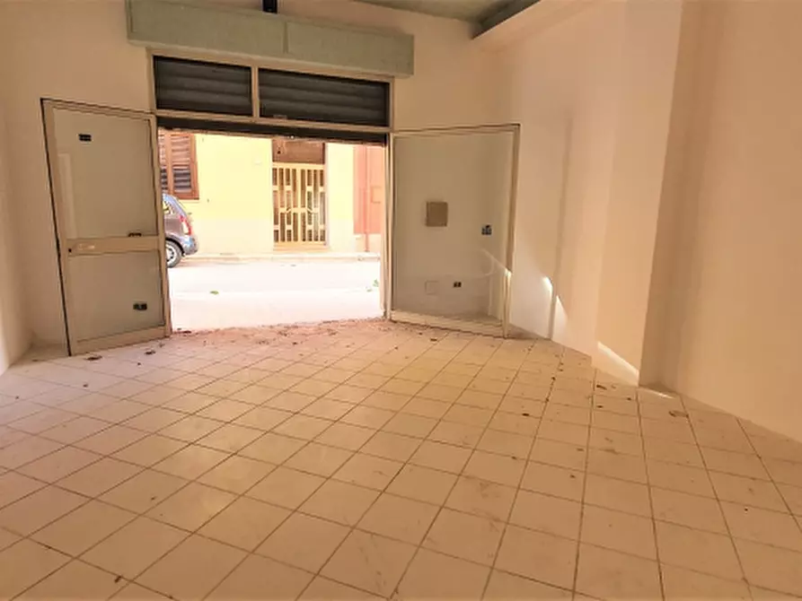 Immagine 9 di Negozio in vendita  in Via Nausica a Paceco